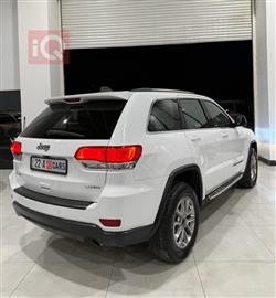 جیپ گراند شیرۆکی